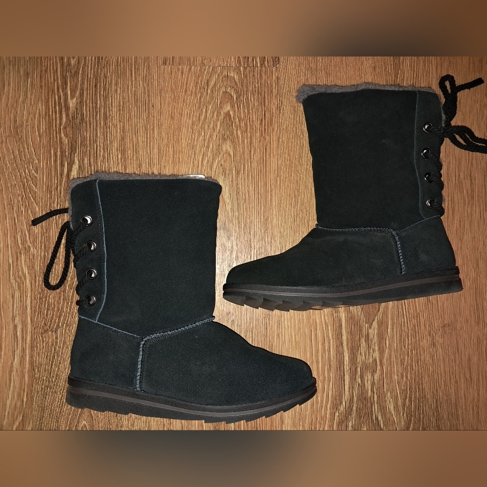 Muk Luks Black Suede Ziggy Rodeo Boots Size 8.5 Lace Up Backs
